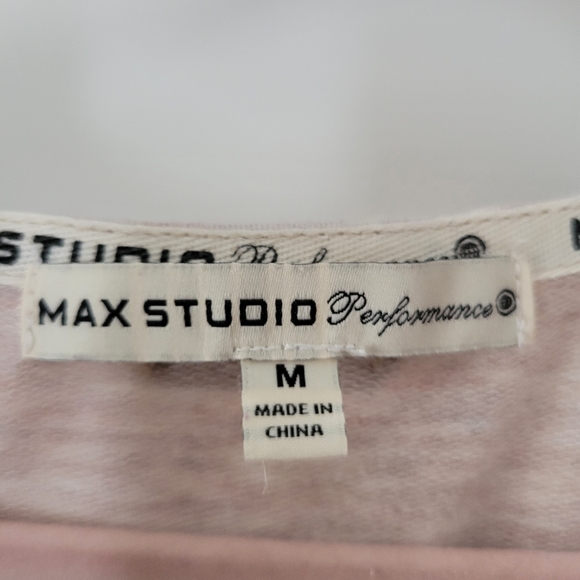 Max Studio Performance, M, Tan Sweater - Picture 2 of 2